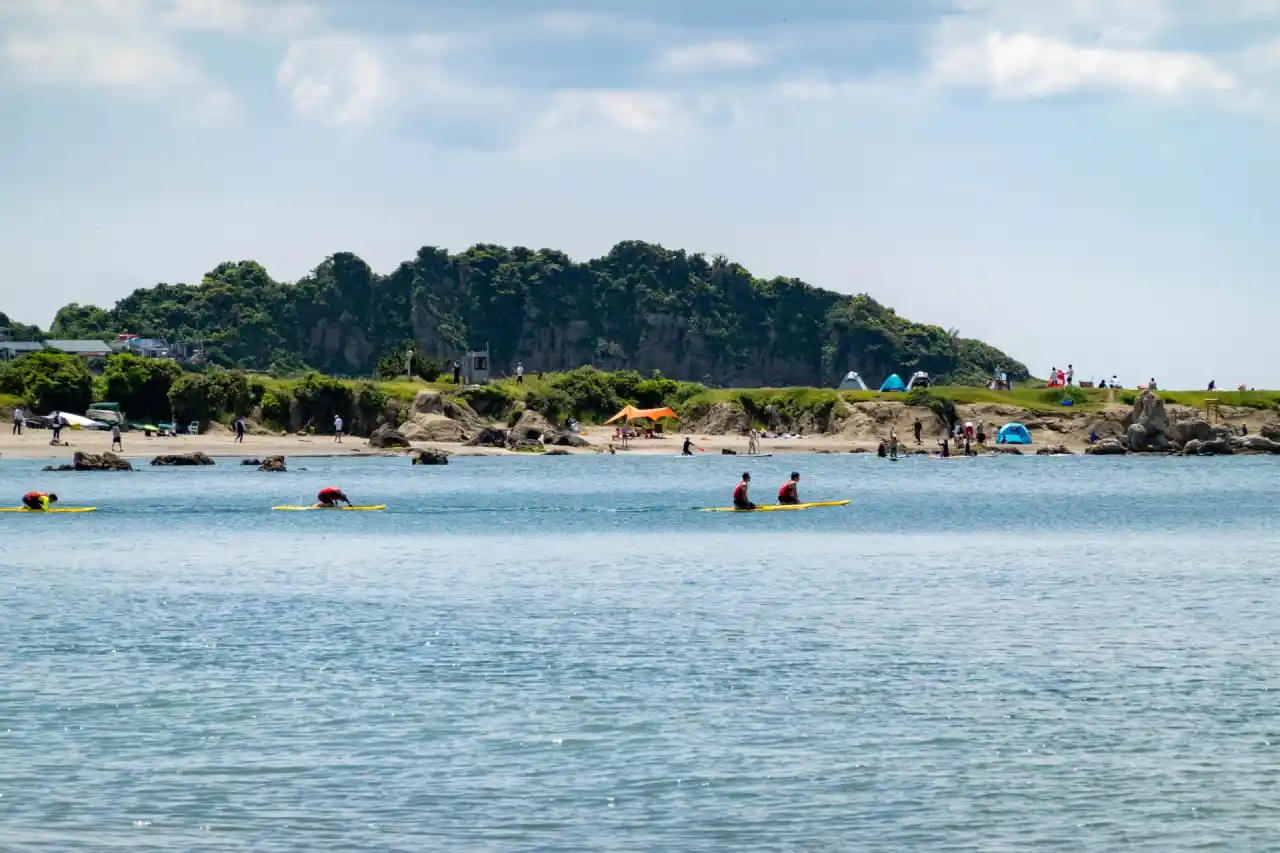 Isshiki Beach (Hayama, Kanagawa)